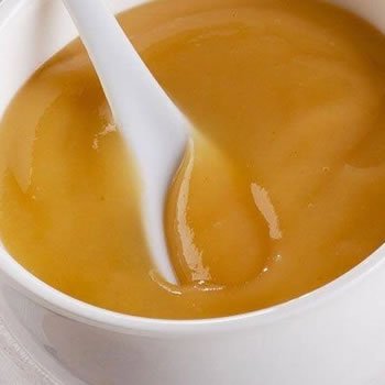 Bebekler için Pekmez ve cevizli muhallebi tarifi